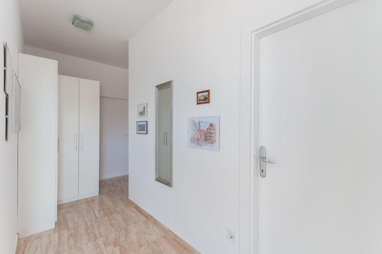 Apartments Marija Писак Екстериор снимка