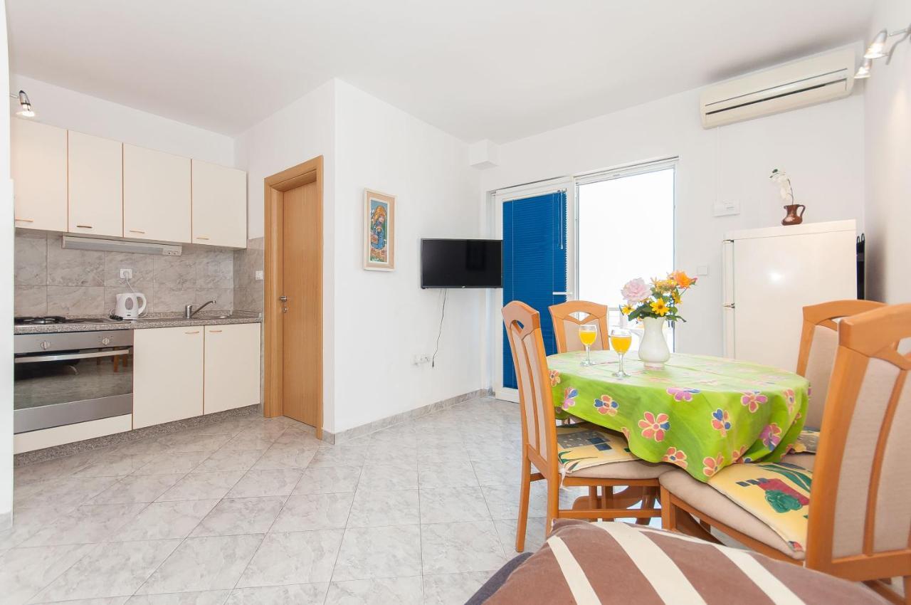 Apartments Marija Писак Екстериор снимка
