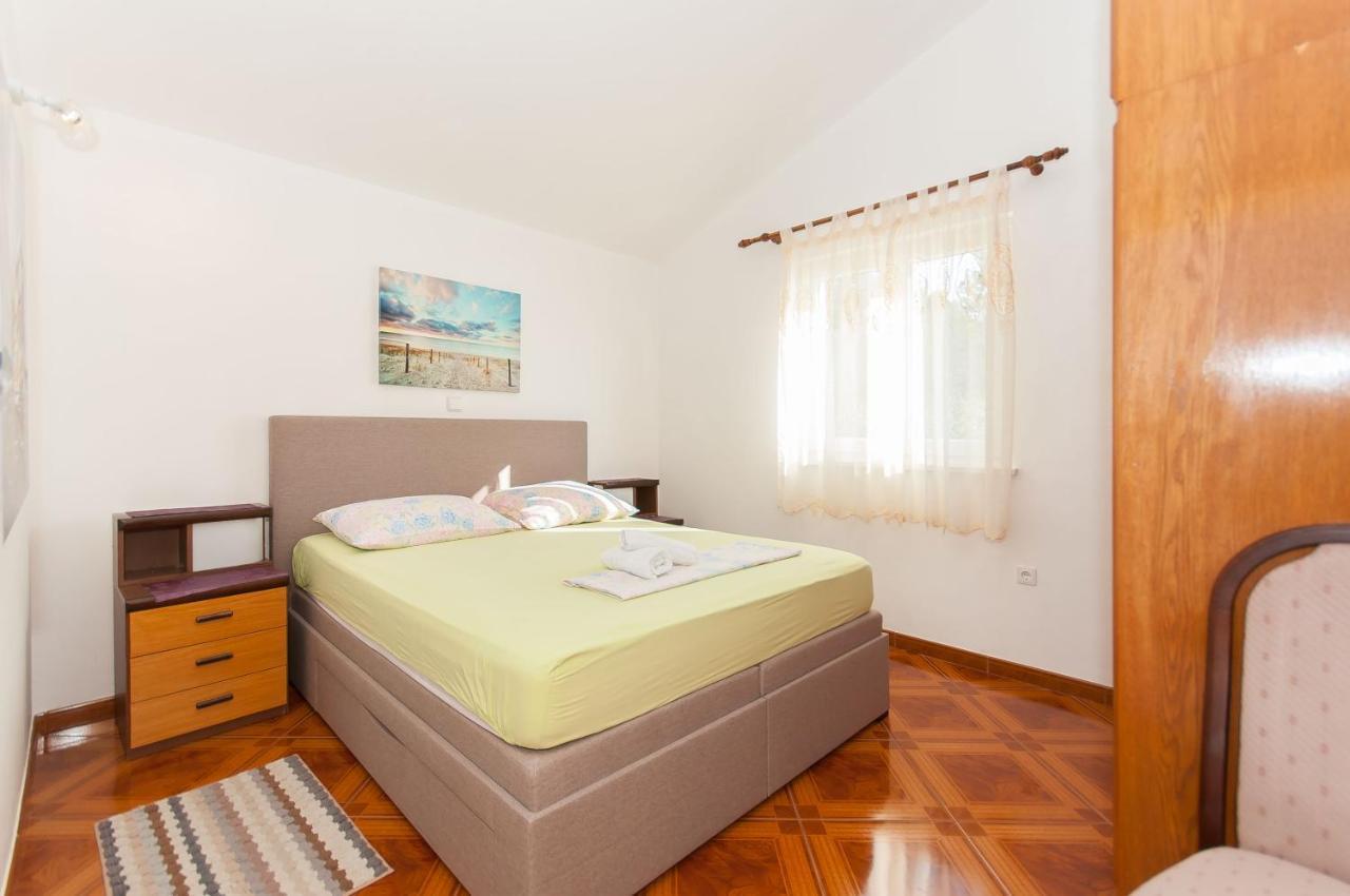 Apartments Marija Писак Екстериор снимка
