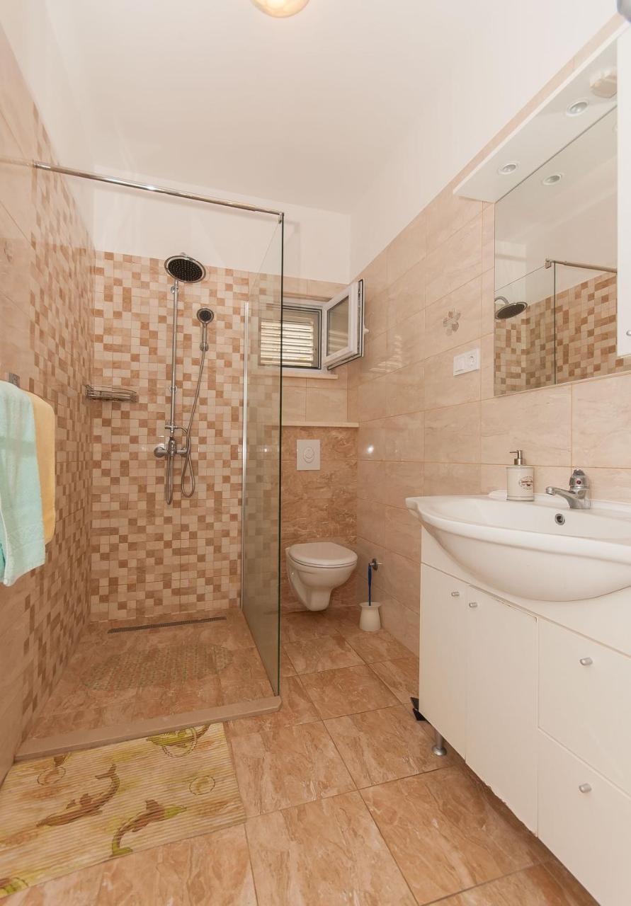 Apartments Marija Писак Екстериор снимка