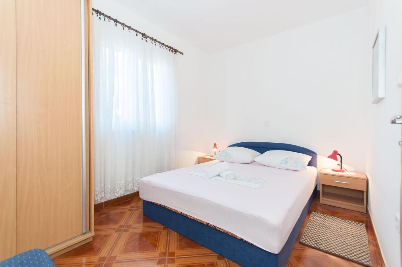 Apartments Marija Писак Екстериор снимка